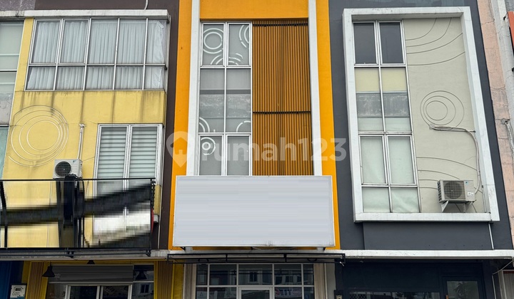 Dijual Ruko Glaze 3 Lantai Posisi Hadap jalan Raya Gading Serpong