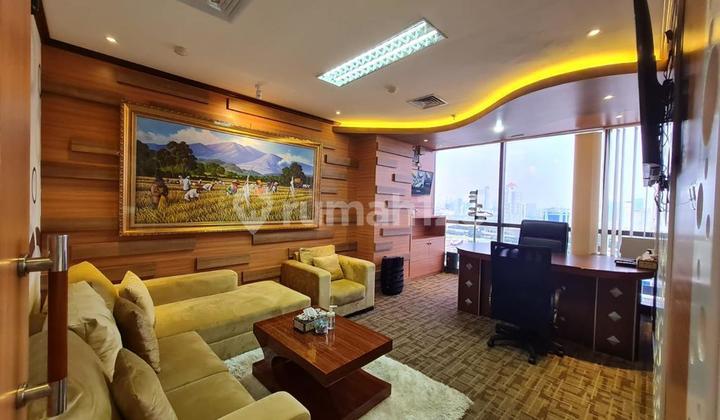 For Rent Office Unit in Lavenue Office Tower Fully Furnished