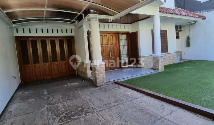 Dijual Rumah 2 Lantai Di Tebet, Jakarta Selatan. Fully Furnished! 2