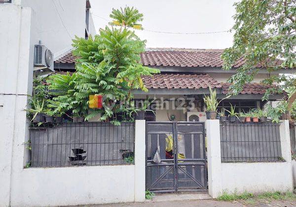 Rumah di Bagus di Karangrejo Raya Banyumanik Semarang 2