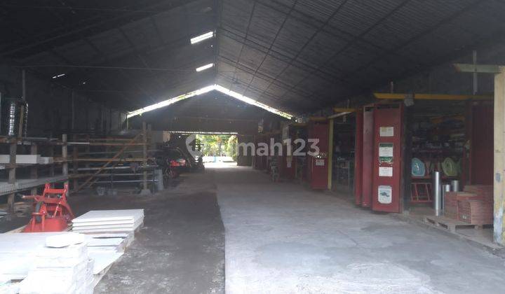 Gudang di Ringroud  Selatan Singosaren Banguntapan Bantul Yogyakarta 4