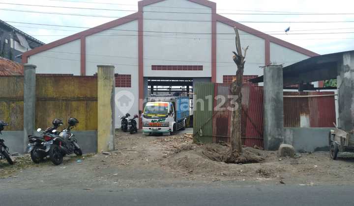 Large Warehouse in Gowongan Jetis City Yogyakarta