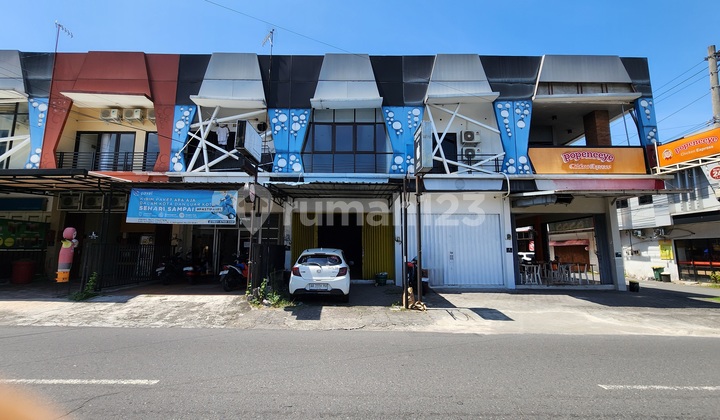 2-Story Shop in Nologaten Near Ambarukmo Plaza, Strategic Location in Business and Culinary Area