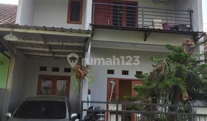 Rumah Cantik 2 Lantai di Banguntapan, Dekat Rs Hardjolukito. Rumah Cantik 2 Lantai di Banguntapan, Dekat Rs Hardjolukito.