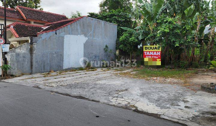 Tanah pekarangan bagus turun harga di bawah harga pasar , dekat Seturan cocok untuk kost2an  2