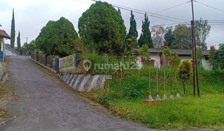 Rumah Villa di Kaliurang Barat Dekat Tugu Udang Dan Wisata Tlogo Putri, Halaman Luas, Strategis, Pinggir Jalan  1