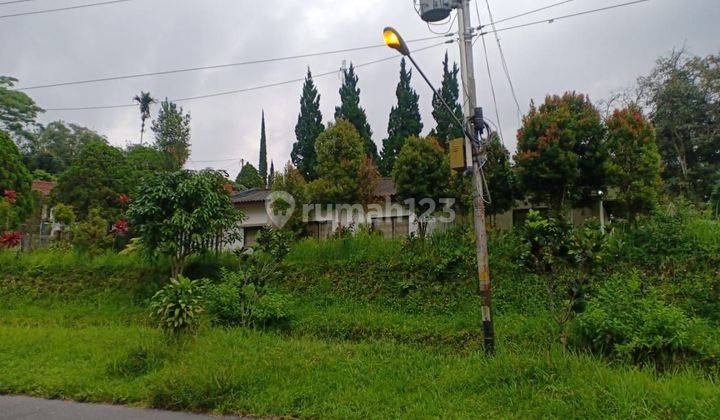 Rumah Villa di Kaliurang Barat Dekat Tugu Udang Dan Wisata Tlogo Putri, Halaman Luas, Strategis, Pinggir Jalan  2