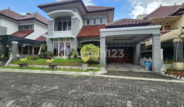 Luxury Fully Furnished House in the Elite Pesona Merapi Housing Complex