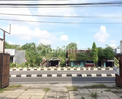 Disewakan gudang di Maguwoharjo, lokasi strategis 2