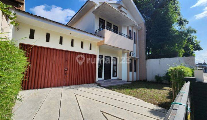 Rumah 2 Lantai Di Palagan Dekat Hotel Hyatt 2