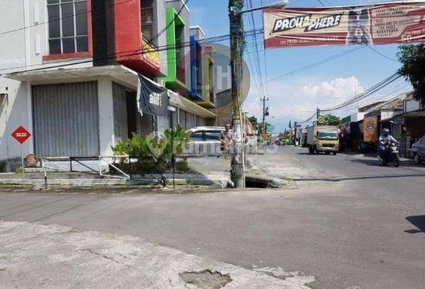 Ruko 2 Lantai, Murah, Strategis, Akses Mudah Dekat Kampus Sanata Dharma Dan Stadion Maguwoharjo 2
