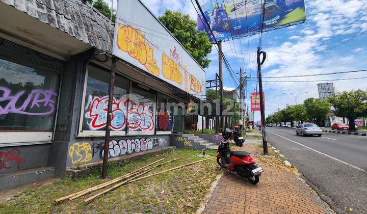 One-Story Shop House Beside Laksda Adi Sucipto Road, Suitable for Office or Business One-Story Shop House Beside Laksda Adi Sucipto Road, Suitable for Office or Business