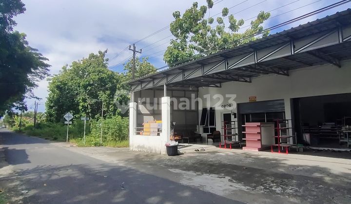 Ruko Strategis Turun Harga, Murah, Cocok untuk Berbagai Usaha Ruko Strategis Turun Harga, Murah, Cocok untuk Berbagai Usaha