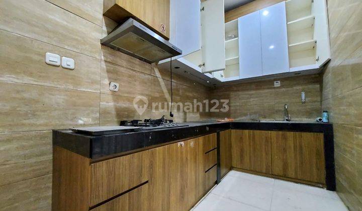 Rumah 2 Lantai Semi Furnished Area Cilandak  2