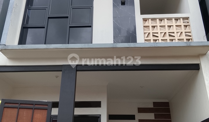Rumah Baru Dijual Dekat Grand Wisata Bekasi Timur