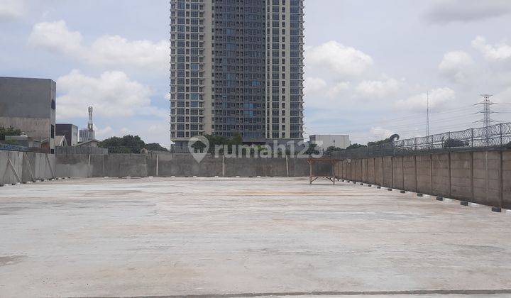 Bekasi Tanah Diisewakan Luas 1593 M2 U pool Mobil 1