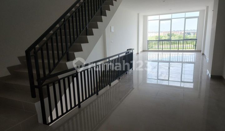 DIJUAL RUKO LA RIVIERA PIK 2 KONDISI KOSONG DAN BAGUS