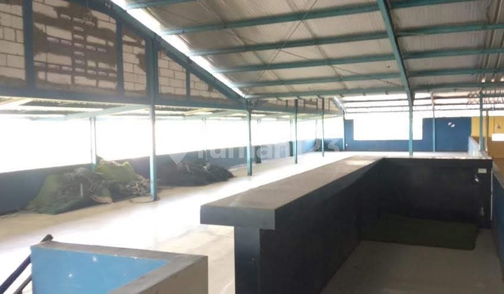 Bangunan gudang di jalan Borobudur 2