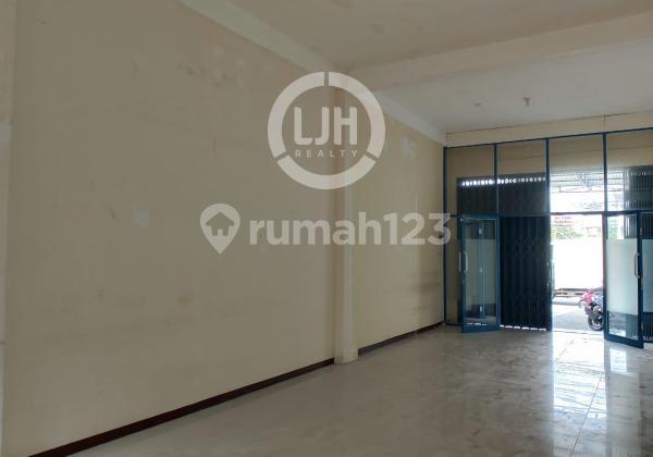 Ruko Siap Pakai di Jalan Majapahit 2