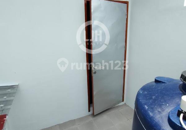 Ruko Siap Pakai di Jalan Wahid Hasyim 2