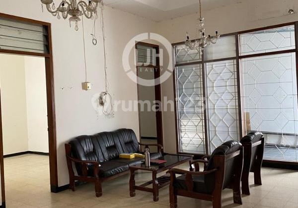 Ready-to-live house in Pondok Indraprasta