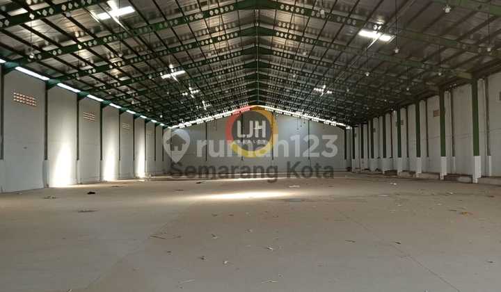 Nice warehouse in the Candi Industrial Area. Nice warehouse in the Candi Industrial Area.