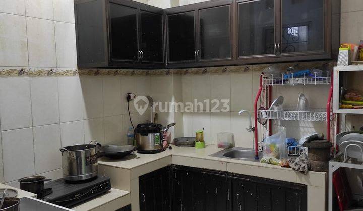 Rumah 2 Lantai SHM dijual di Jl. Faisal 15 makassar 7