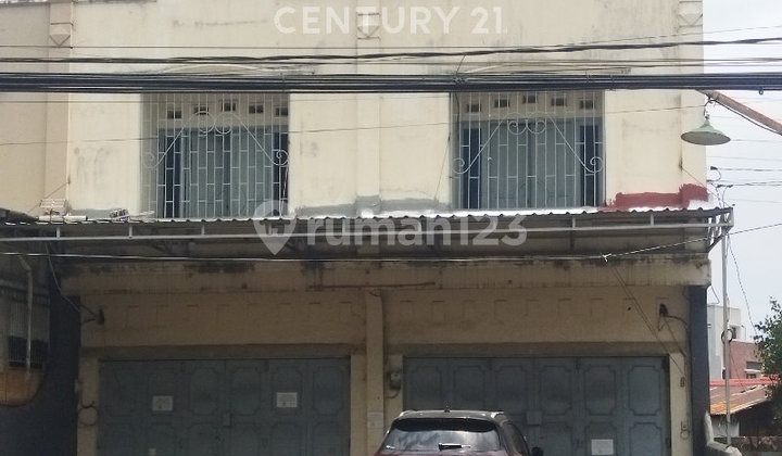 2-Story Shop House on Jl. Tamangapa Raya, Antang, Makassar
