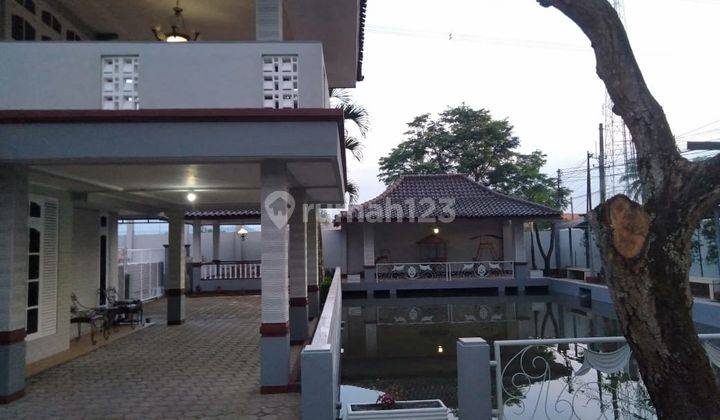 Rumah villa di kota Sumedang Jawa barat 8