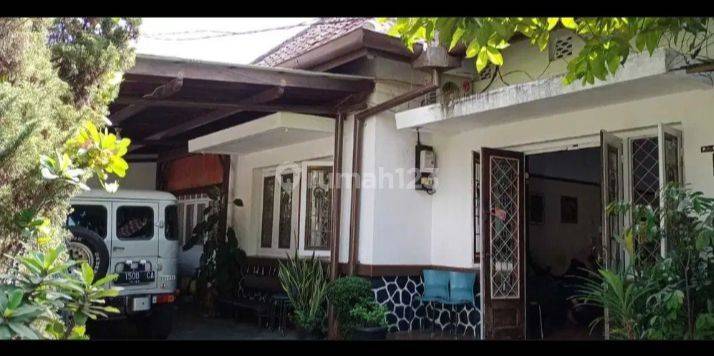 Jual Rumah Setrategis Dekat Jalan Riau Supratman Bandung 1