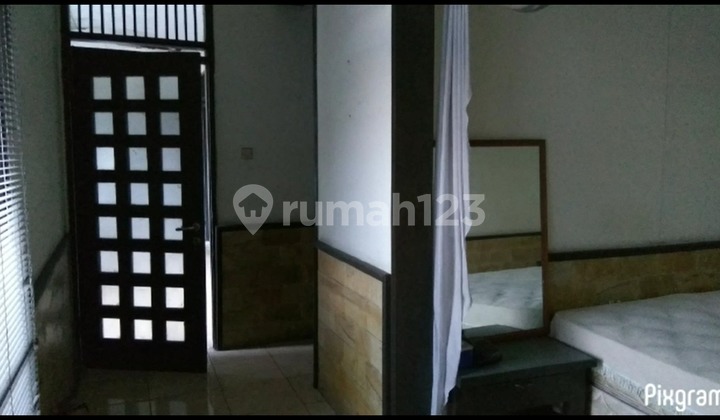 Jual Rumah Mewah dan Luas Lokasi Setrategis Turangga Lengkong 2