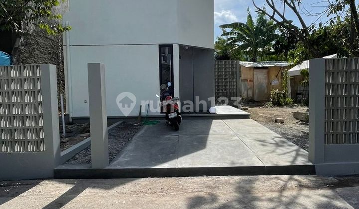 Rumah Minimalis Modern Siap Huni di Antapani Bandung