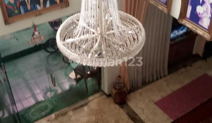 For Sale Elite Area Dago House With Front And Back Garden 2