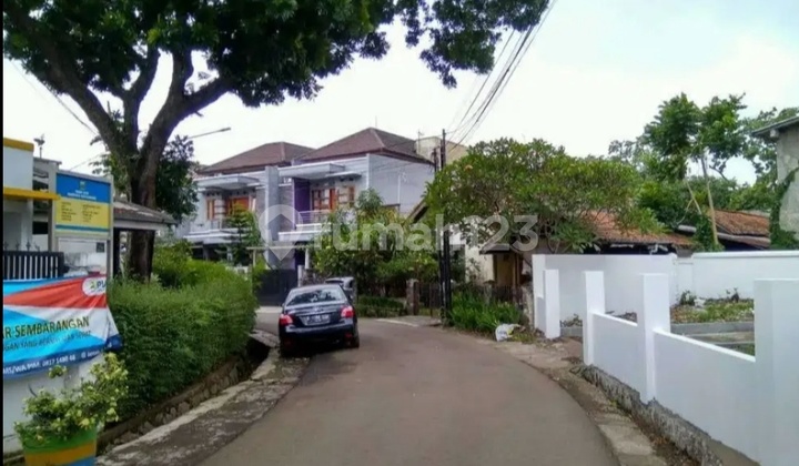 Jual Rumah Lama Sayap Riau Martadinata Kota Bandung 2