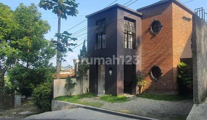 Jual Rumah Estetik Kawasan Sejuk Dago Bandung Utara 1