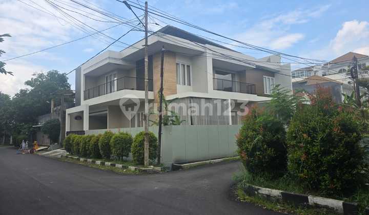 Rumah Luxx Mewah Komplek Turangga Lengkong Buahbatu
