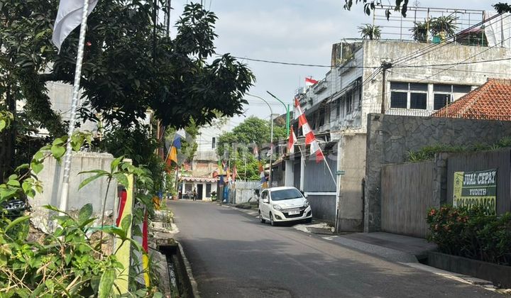 Rumah lama strategis dekat alun-alun bandung 2