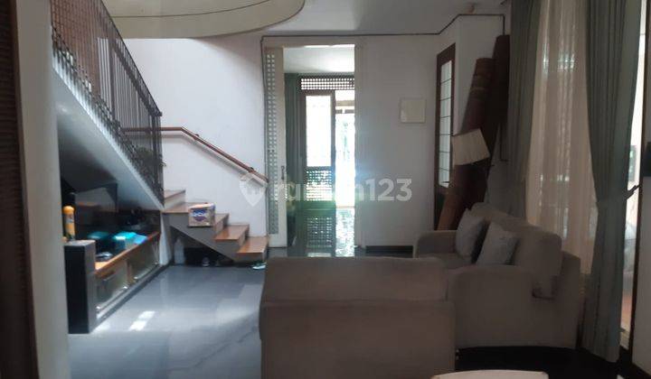 Rumah Murah Strategis Dekat Gedung Sate di Jalan Diponegoro Bandung 2