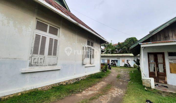Rumah Belanda Strategis di Jalan Utama Bukit Apit, Bukit Tinggi Sumatra Barat 1