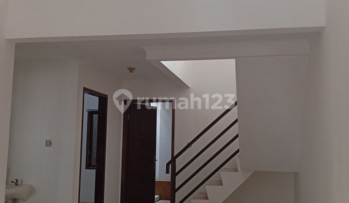 Rumah murah shm 900 jt dalam cluster di antapani bandung