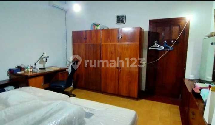 Rumah Belanda Terawat di Brantas, Sayap Riau - Bandung