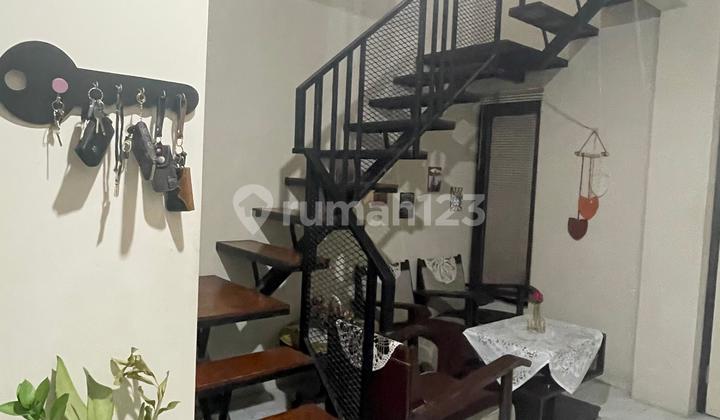 A nice, strategically located house plus an active boarding house in Srimahi, BKR, Bandung. 2