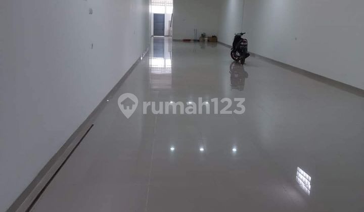 Strategic Business Space Mainroad Near Alun-Alun Ujungberung