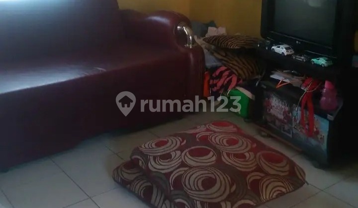 Affordable ready-to-occupy house in the Cipageran Indah 2 complex, North Cimahi. Affordable ready-to-occupy house in the Cipageran Indah 2 complex, North Cimahi.