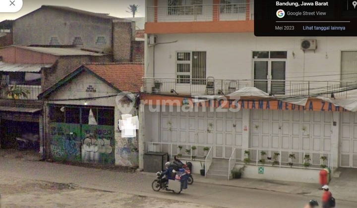 Gudang aktif dekat pintu Tol Buah batu