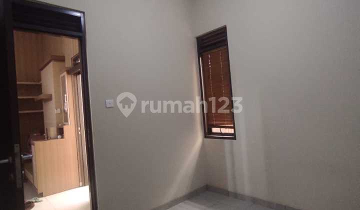 Rumah Bagus Full Furnish di Komplek Grand Sharon Bandung 2