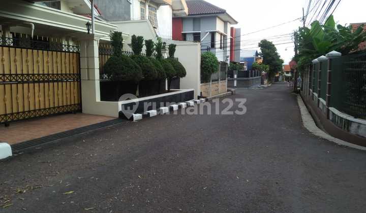Rumah Luas Siap Huni Dekat Tol Pasteur di Mega Raya 2