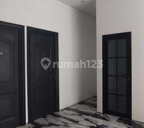 Rumah Baru Desain Eropa Area Bkr, Regol Rumah Baru Desain Eropa Area Bkr, Regol