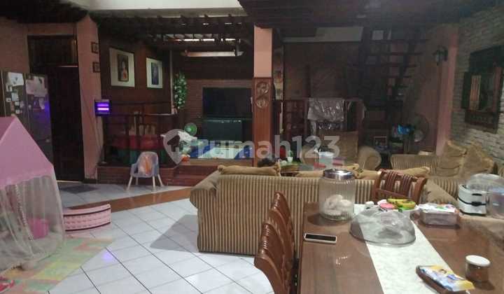 Rumah terawat strategis dekat griya antapani 2