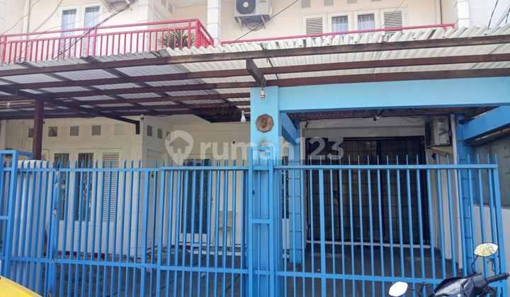 Rent House in Bintaro Sector 2 Rent House in Bintaro Sector 2